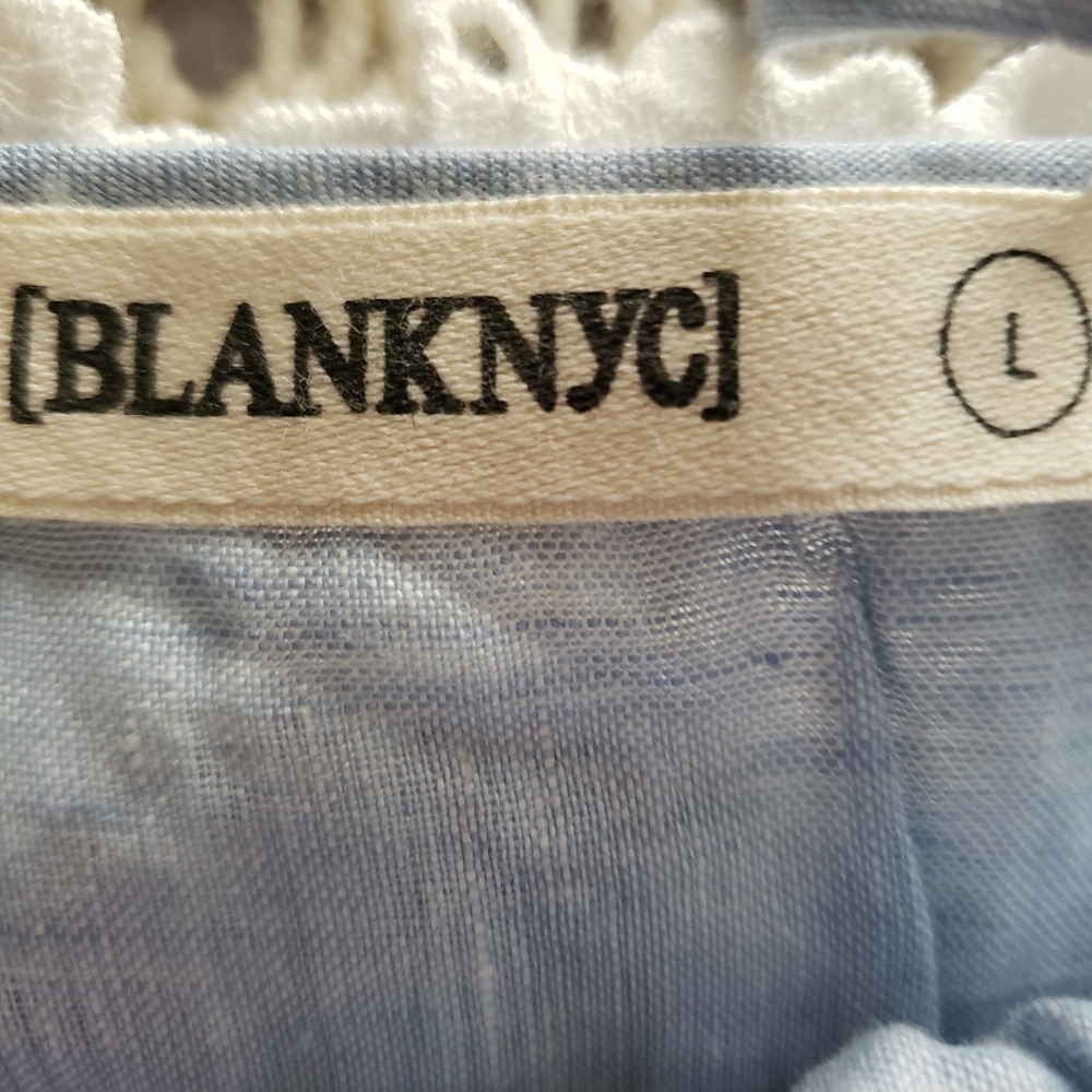 NWT💞BLANK NYC LACE & LINEN CROP TOP💞 - Picture 3 of 7